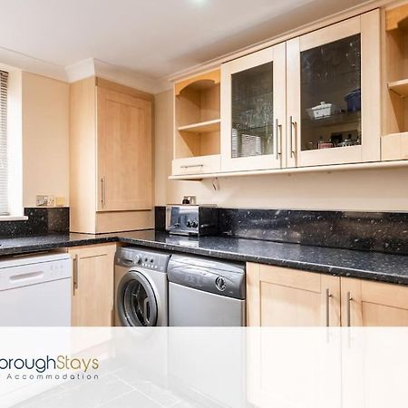 The Loft Apartment สการ์โบโรห์ ภายนอก รูปภาพ