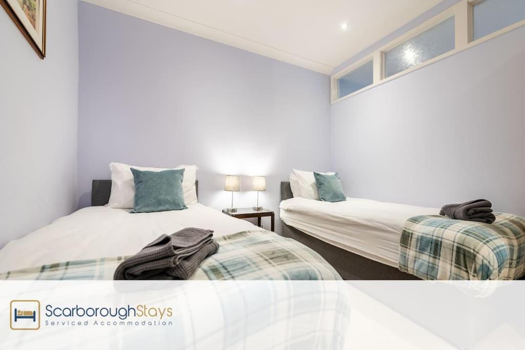 The Loft Apartment สการ์โบโรห์ ภายนอก รูปภาพ