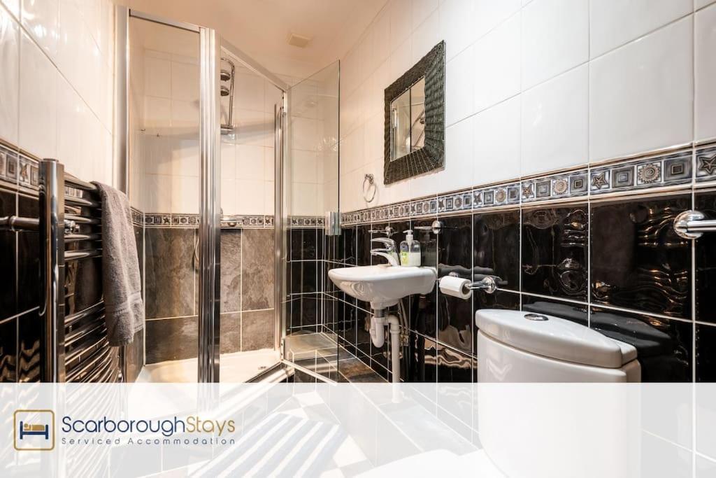 The Loft Apartment สการ์โบโรห์ ภายนอก รูปภาพ