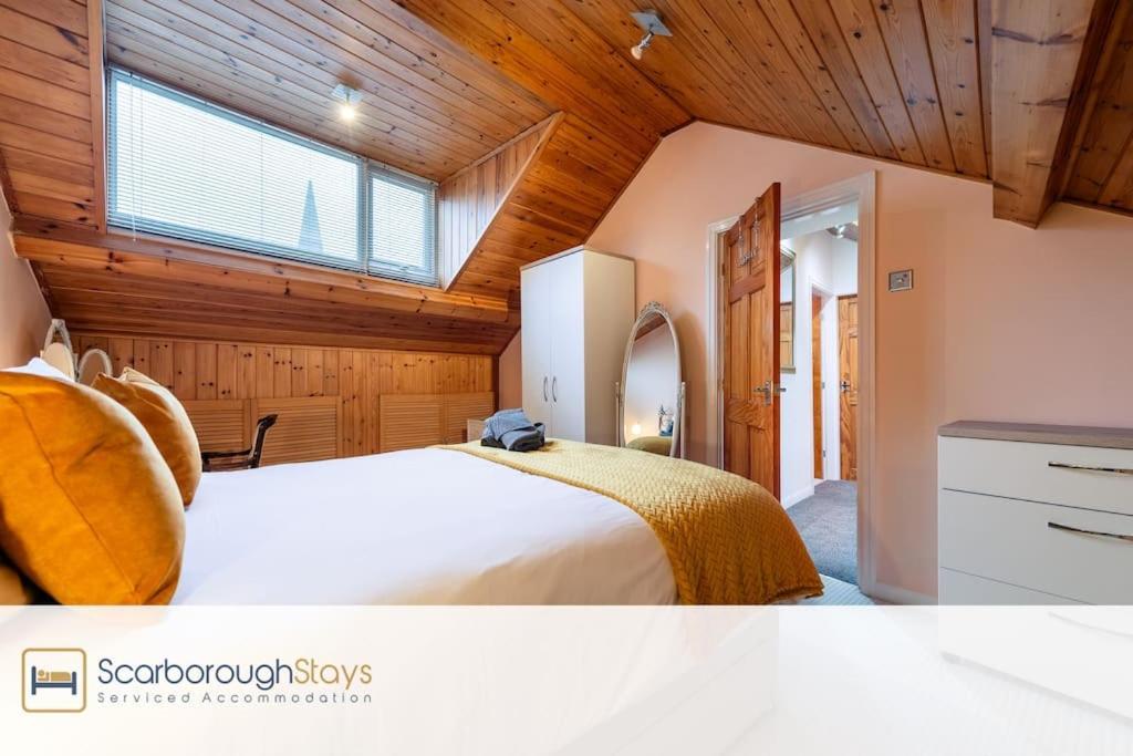 The Loft Apartment สการ์โบโรห์ ภายนอก รูปภาพ