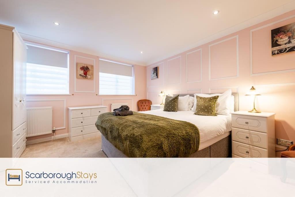The Loft Apartment สการ์โบโรห์ ภายนอก รูปภาพ